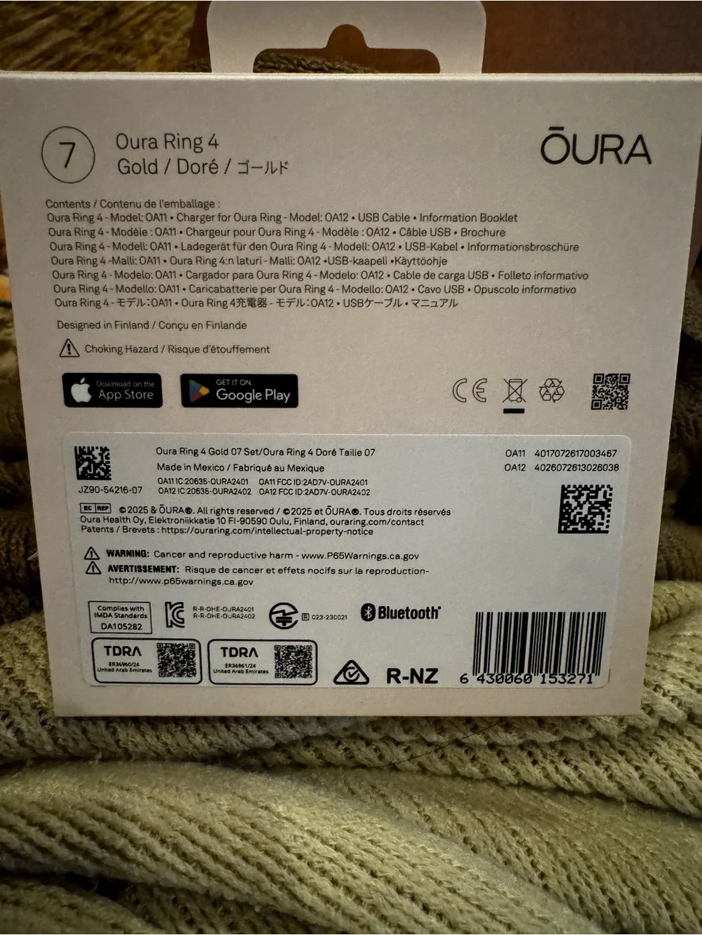 Oura Ring 4 - Gold NEW SEALED